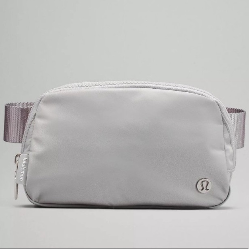 Everywhere belt bag